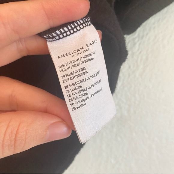 American Eagle Outfitters Black Crop Top with Tie Front and Cap‎ Sleeves - Picture 4 of 4